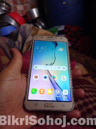 Samsung J7